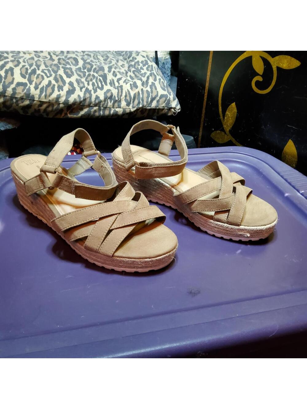 11W Warp Speed Sandals - Picture 2 of 4